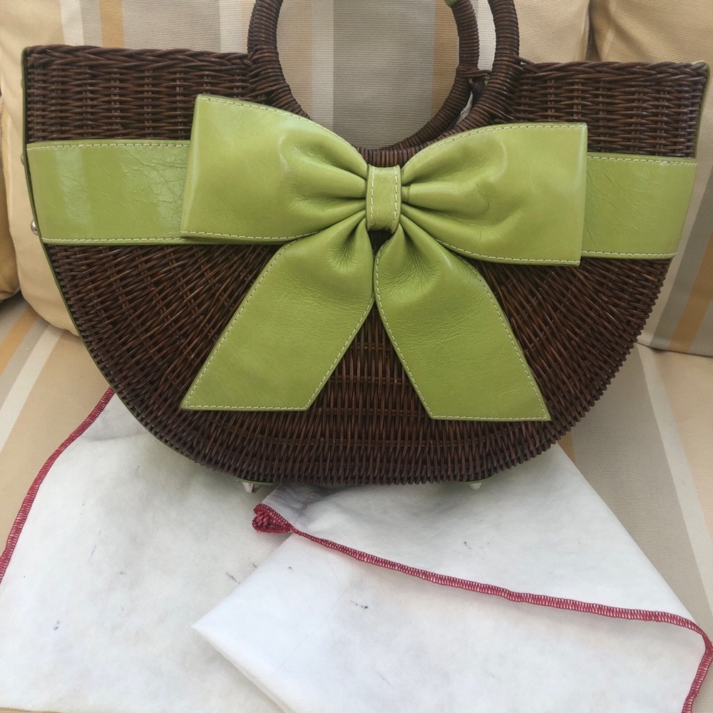 Isabella Fiore Brown Wicker Handbag Green Leather Bow